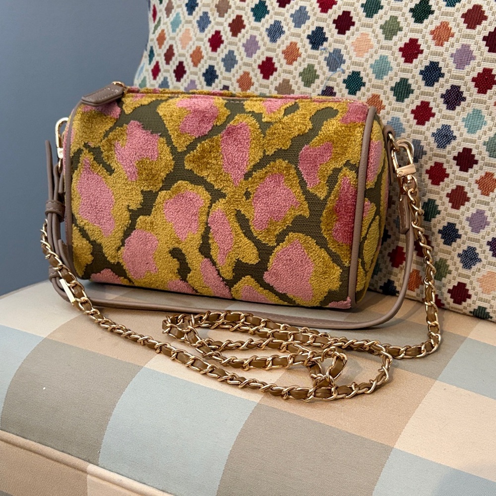 NWT Cushette Carrie bag